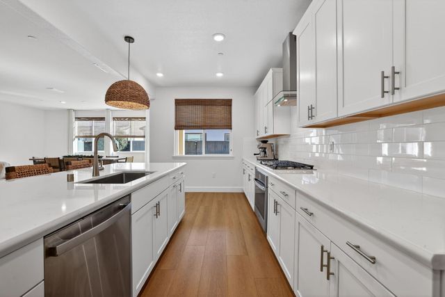 5936 Rosalee St, Sacramento, CA 95835