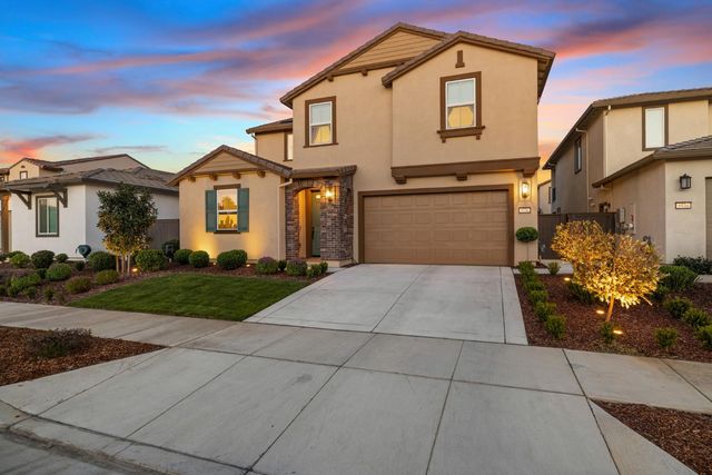 5936 Rosalee St, Sacramento, CA 95835