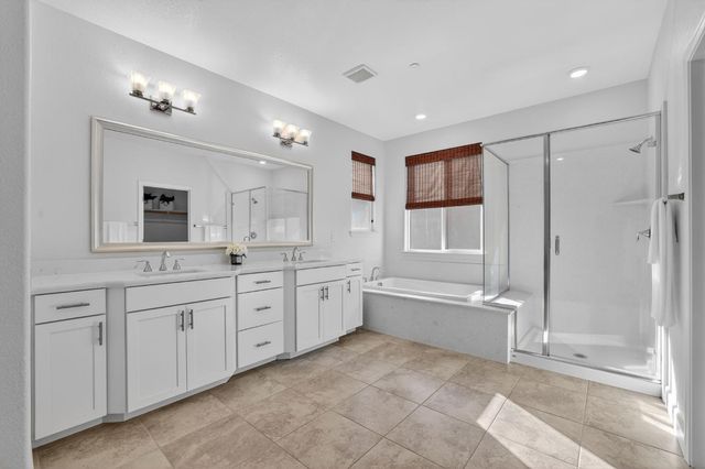 5936 Rosalee St, Sacramento, CA 95835