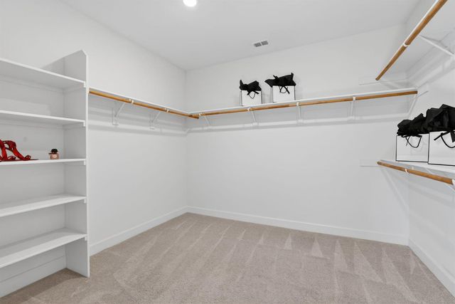 5936 Rosalee St, Sacramento, CA 95835