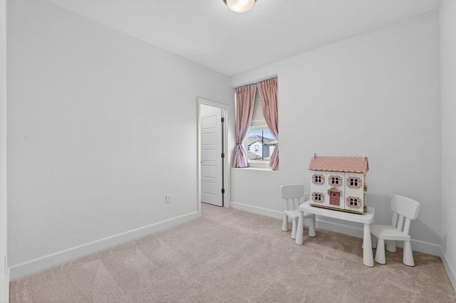 5936 Rosalee St, Sacramento, CA 95835