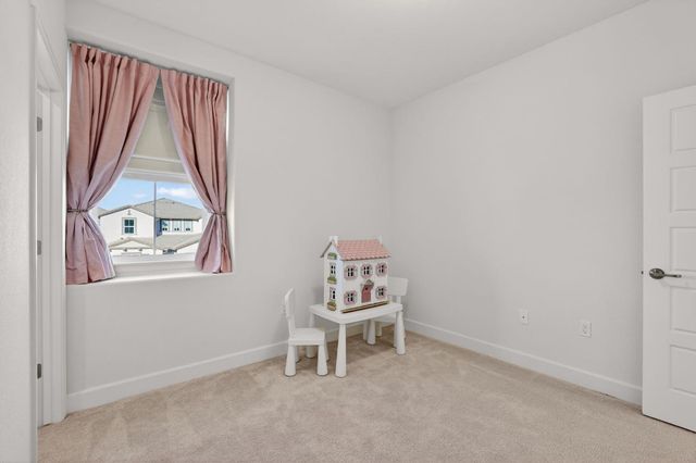 5936 Rosalee St, Sacramento, CA 95835