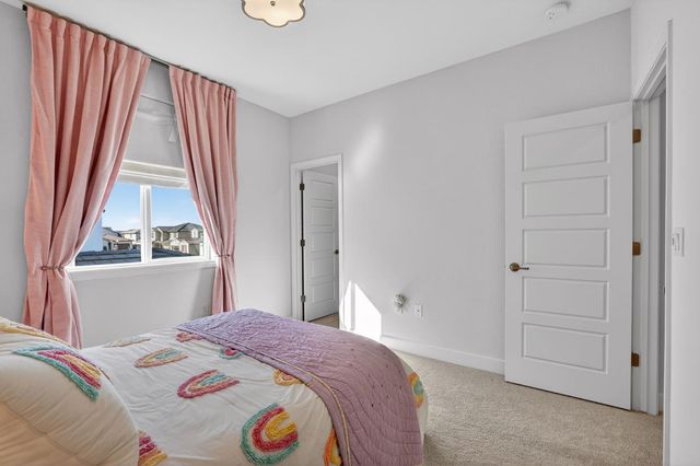 5936 Rosalee St, Sacramento, CA 95835