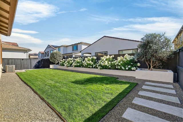 5936 Rosalee St, Sacramento, CA 95835