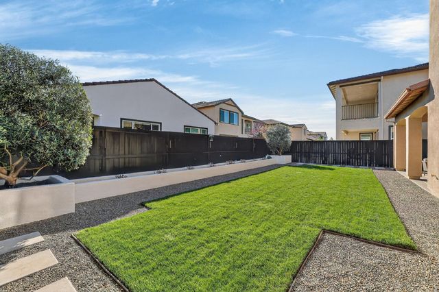 5936 Rosalee St, Sacramento, CA 95835