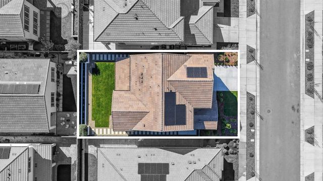 5936 Rosalee St, Sacramento, CA 95835