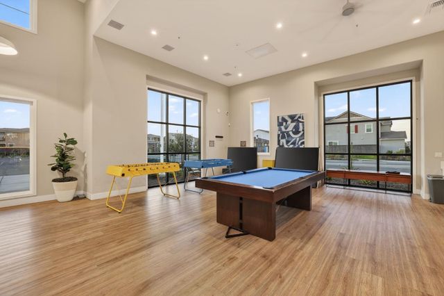 5936 Rosalee St, Sacramento, CA 95835