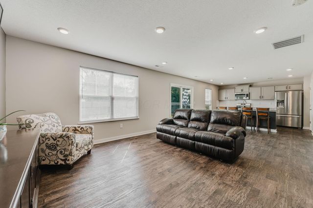 2134 Pentress Drive, Grove City, OH 43123