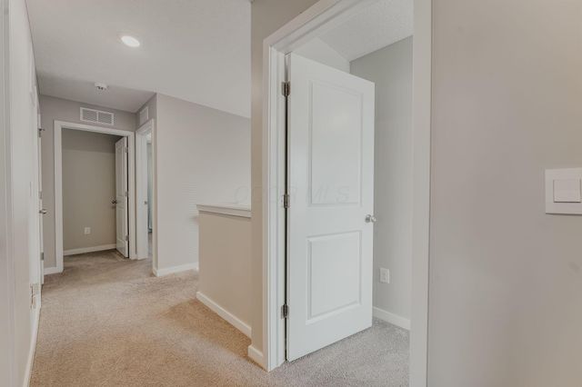 2134 Pentress Drive, Grove City, OH 43123
