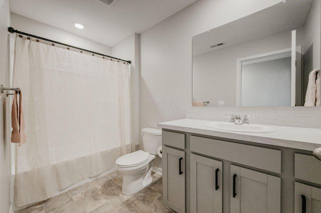 2134 Pentress Drive, Grove City, OH 43123
