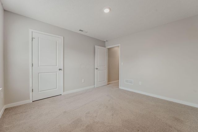 2134 Pentress Drive, Grove City, OH 43123