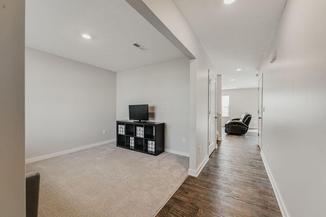 2134 Pentress Drive, Grove City, OH 43123