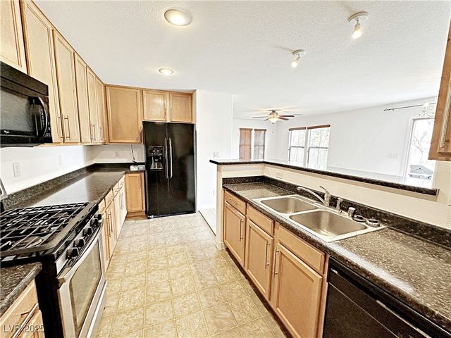 10820 Mystic Shore Avenue, Las Vegas, NV 89166