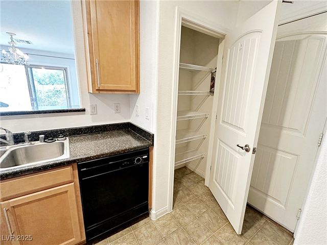 10820 Mystic Shore Avenue, Las Vegas, NV 89166