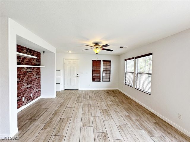 10820 Mystic Shore Avenue, Las Vegas, NV 89166