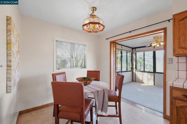 1021 1021 Ulfinian Way, Martinez, CA 94553