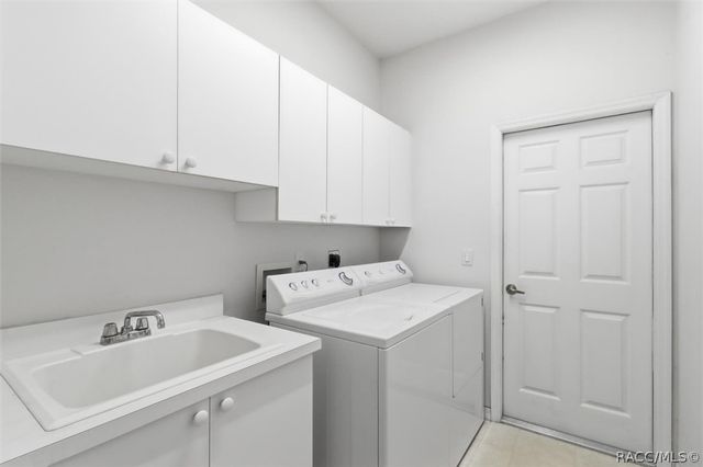 215 W Mickey Mantle Path, Hernando, FL 34442