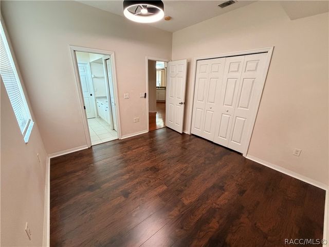 215 W Mickey Mantle Path, Hernando, FL 34442