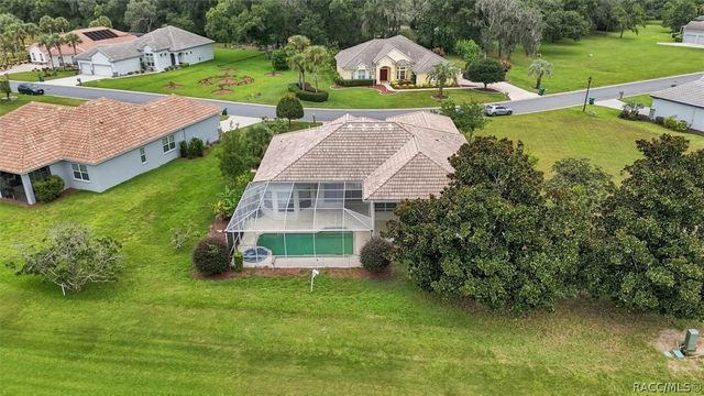215 W Mickey Mantle Path, Hernando, FL 34442