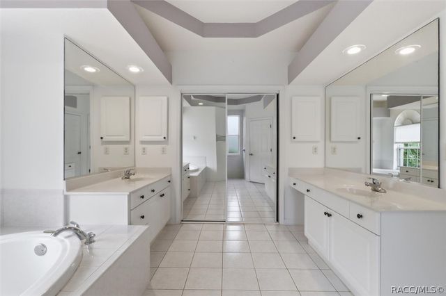 215 W Mickey Mantle Path, Hernando, FL 34442
