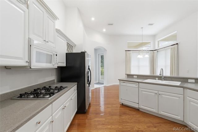 215 W Mickey Mantle Path, Hernando, FL 34442