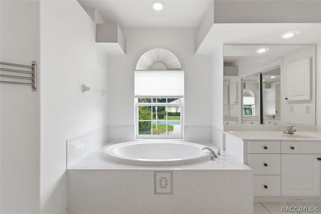 215 W Mickey Mantle Path, Hernando, FL 34442