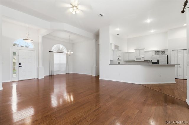 215 W Mickey Mantle Path, Hernando, FL 34442