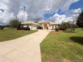 215 W Mickey Mantle Path, Hernando, FL 34442