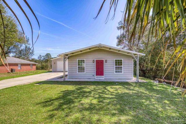 6733 Oakcliff Rd, Pensacola, FL 32526