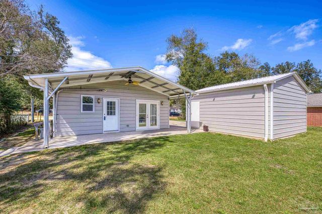 6733 Oakcliff Rd, Pensacola, FL 32526