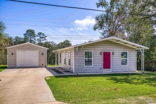 6733 Oakcliff Rd, Pensacola, FL 32526