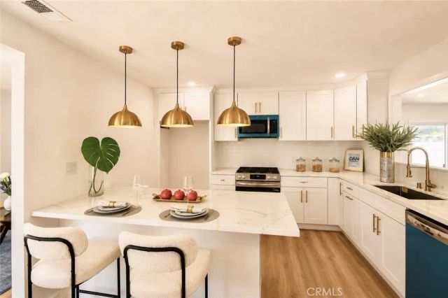 12892 VILLAGE RD, Garden Grove, CA 92841