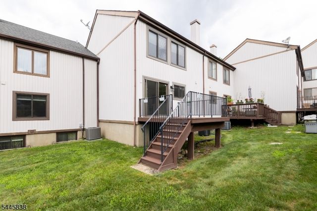 13229 Dell Pl, Stanhope Boro, NJ 07874