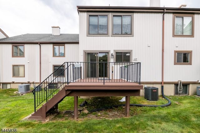 13229 Dell Pl, Stanhope Boro, NJ 07874