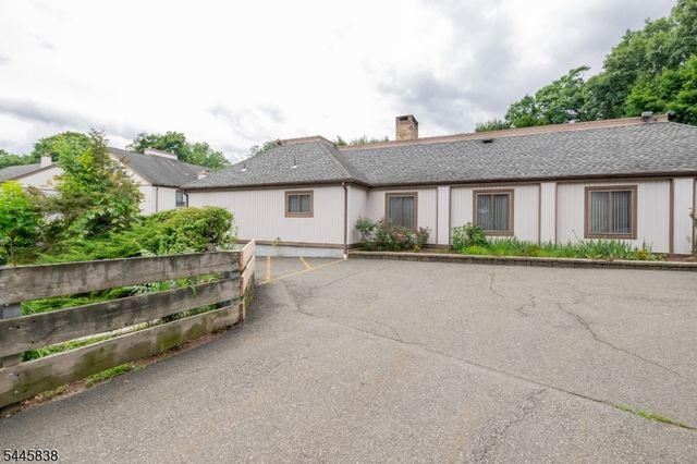13229 Dell Pl, Stanhope Boro, NJ 07874