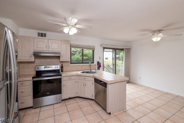 13229 Dell Pl, Stanhope Boro, NJ 07874