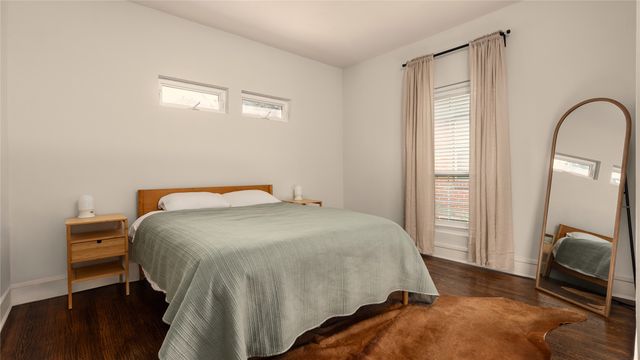 938 N Clinton Avenue, Dallas, TX 75208