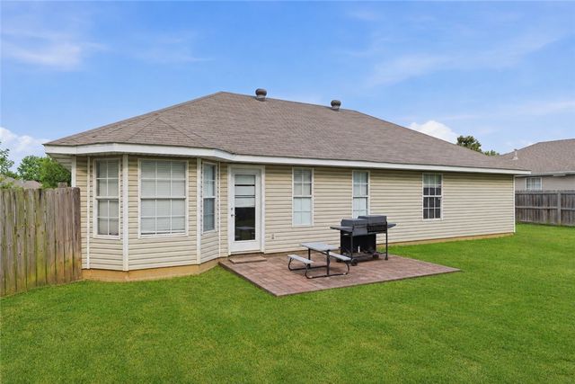 107 Michael Street, Lowell, AR 72745