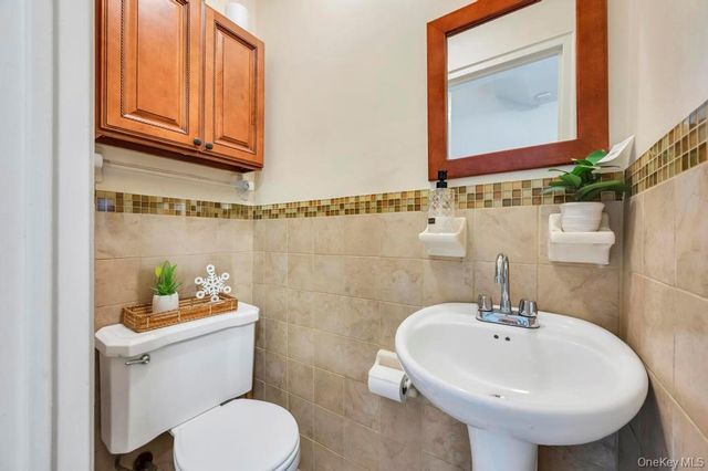 280 Balcom Avenue, Bronx, NY 10465