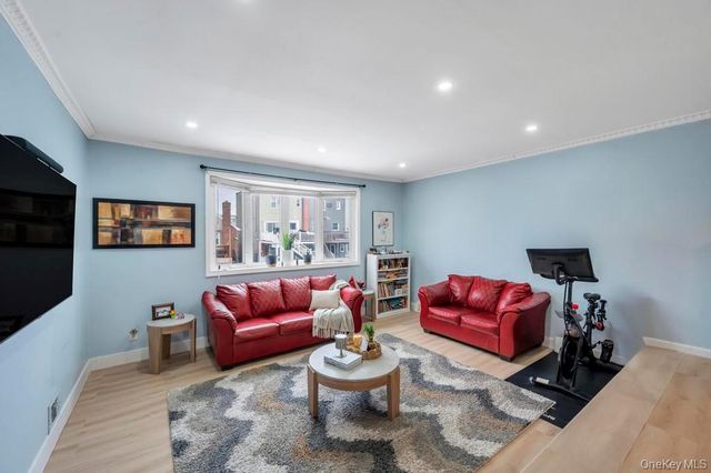 280 Balcom Avenue, Bronx, NY 10465