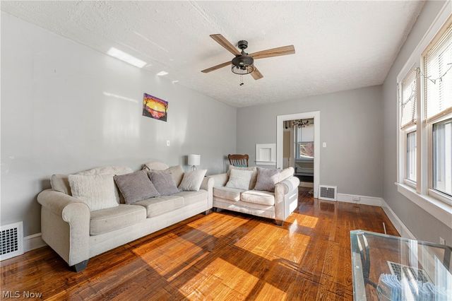 2409 Gilbert Avenue NE, Canton, OH 44705