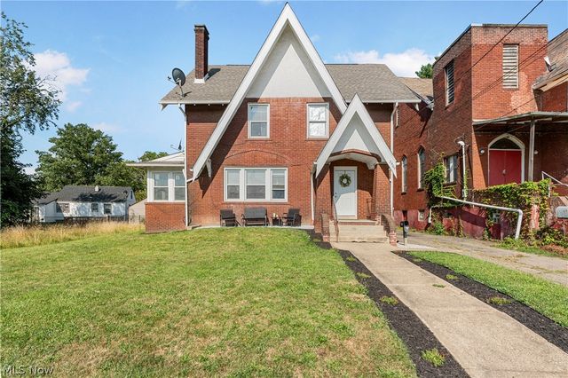 2409 Gilbert Avenue NE, Canton, OH 44705