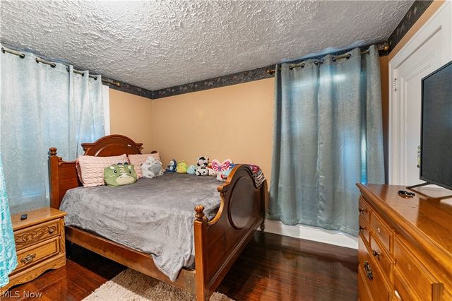 2409 Gilbert Avenue NE, Canton, OH 44705