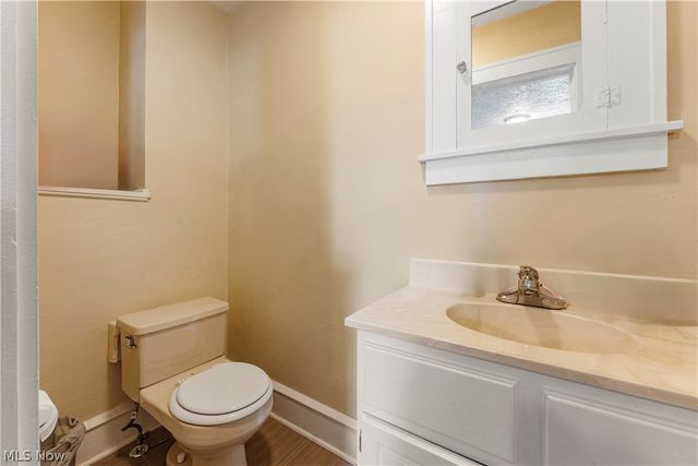 2409 Gilbert Avenue NE, Canton, OH 44705