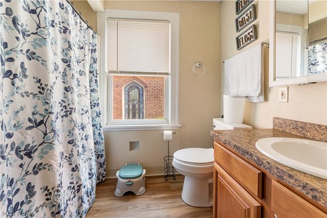 2409 Gilbert Avenue NE, Canton, OH 44705