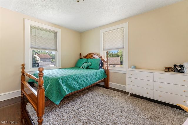 2409 Gilbert Avenue NE, Canton, OH 44705