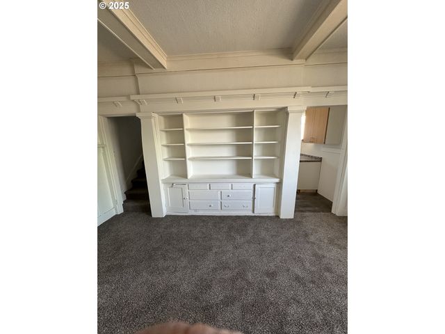 353 Se BASELINE St, Hillsboro, OR 97123