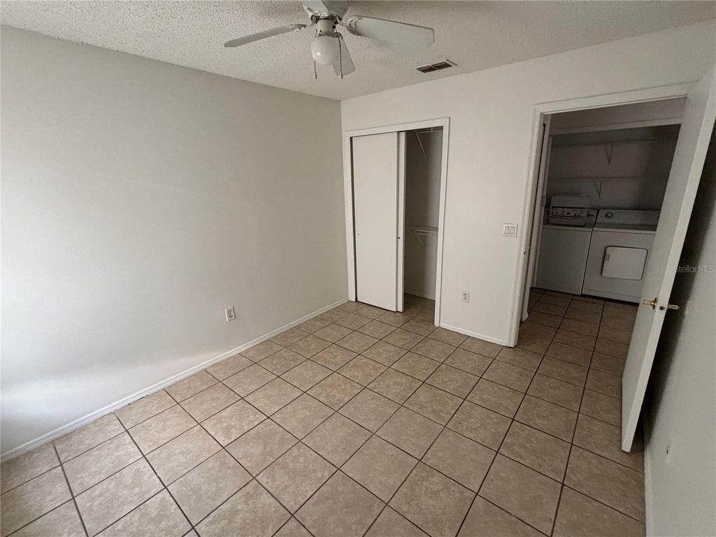 Image 15 of property listing at 13301 FAIRWAY GLEN DRIVE 104, Orlando, FL 32824