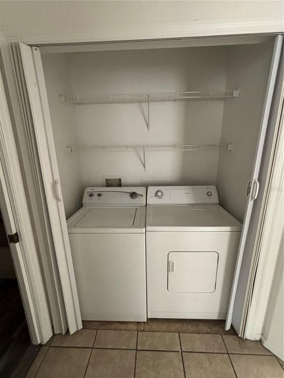 Image 16 of property listing at 13301 FAIRWAY GLEN DRIVE 104, Orlando, FL 32824