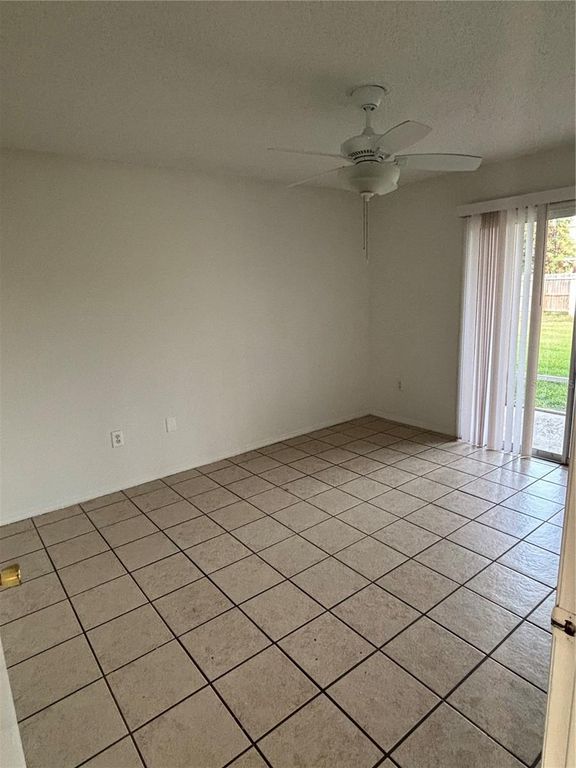 Image 17 of property listing at 13301 FAIRWAY GLEN DRIVE 104, Orlando, FL 32824